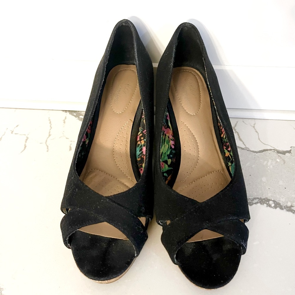 Dexflex Comfort Black Espadrilles